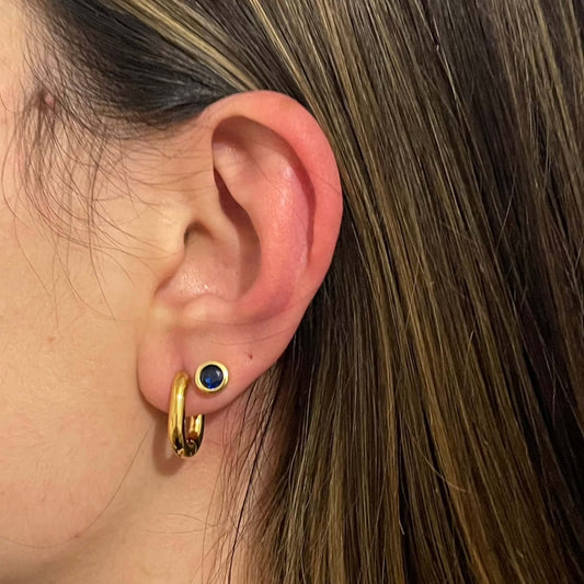 Rectangular Huggie Earrings in Gold