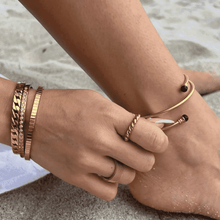 Load image into Gallery viewer, Minimalist Stacking Ring