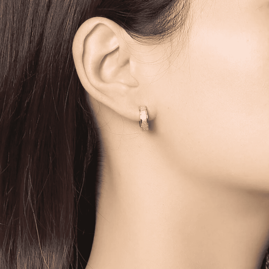 Casual Huggie Earrings in White Gold