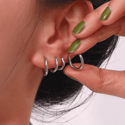 Clicker Huggies in White Gold - 5 Sizes