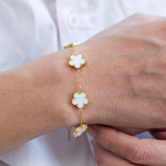 Clover Bracelet in Gold & White