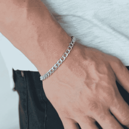Curb Chain Bracelet 7mm in White Gold