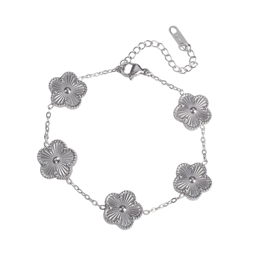 Clover Bracelet in White Gold