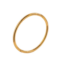 Load image into Gallery viewer, Classic Oval Bangle in Gold