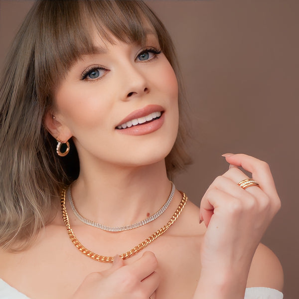 Curb Chain Necklace 7mm in Gold