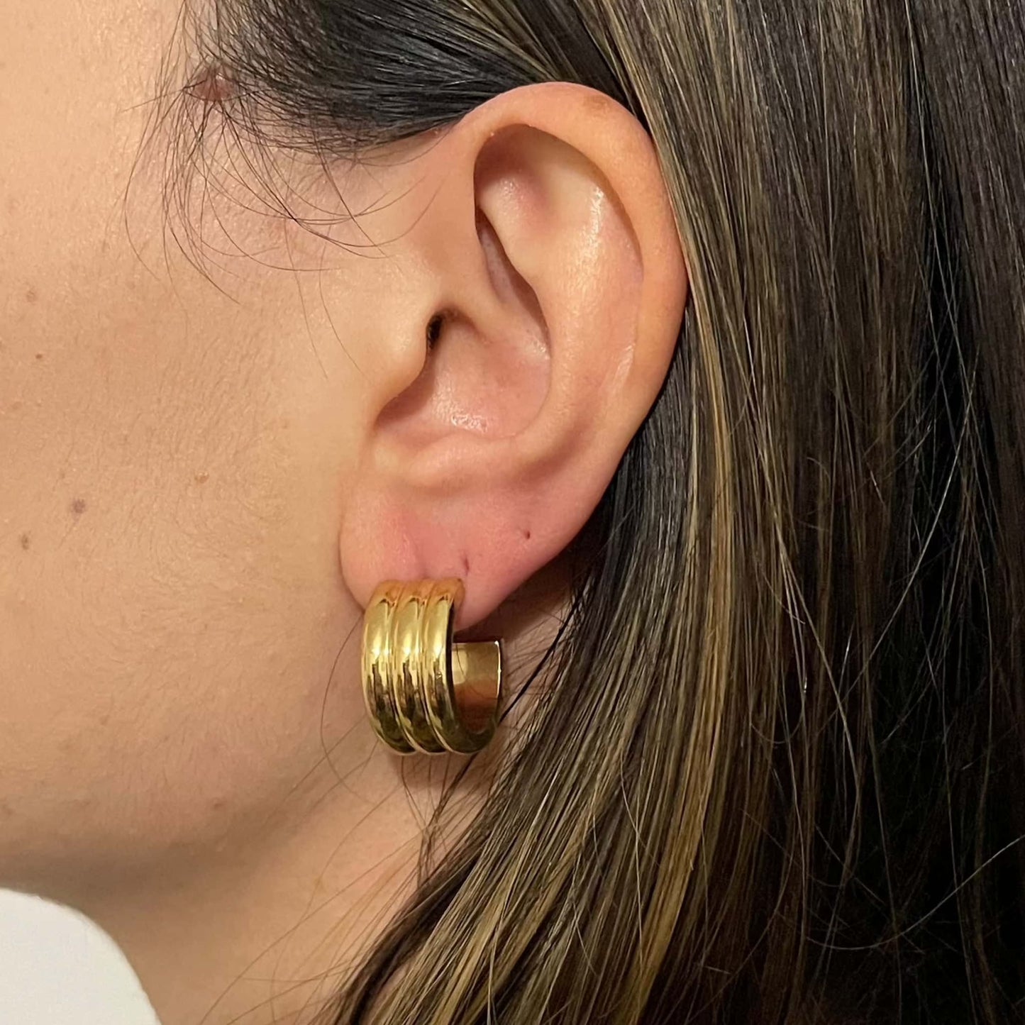 Nova Hoop Earrings in Gold