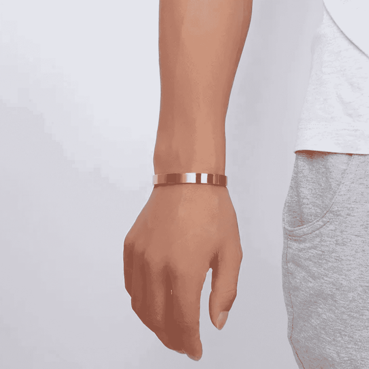 Classic Unisex Open Bangle in Gold