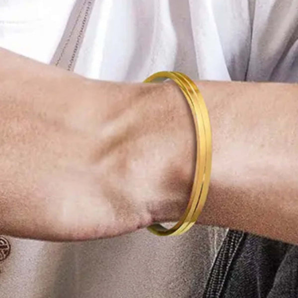 Retro Unisex Open Bangle in Gold