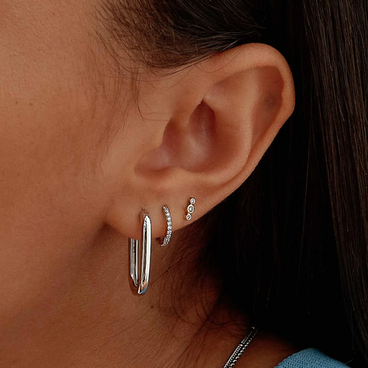 Onyx Rectangular Hoop Earrings in White Gold