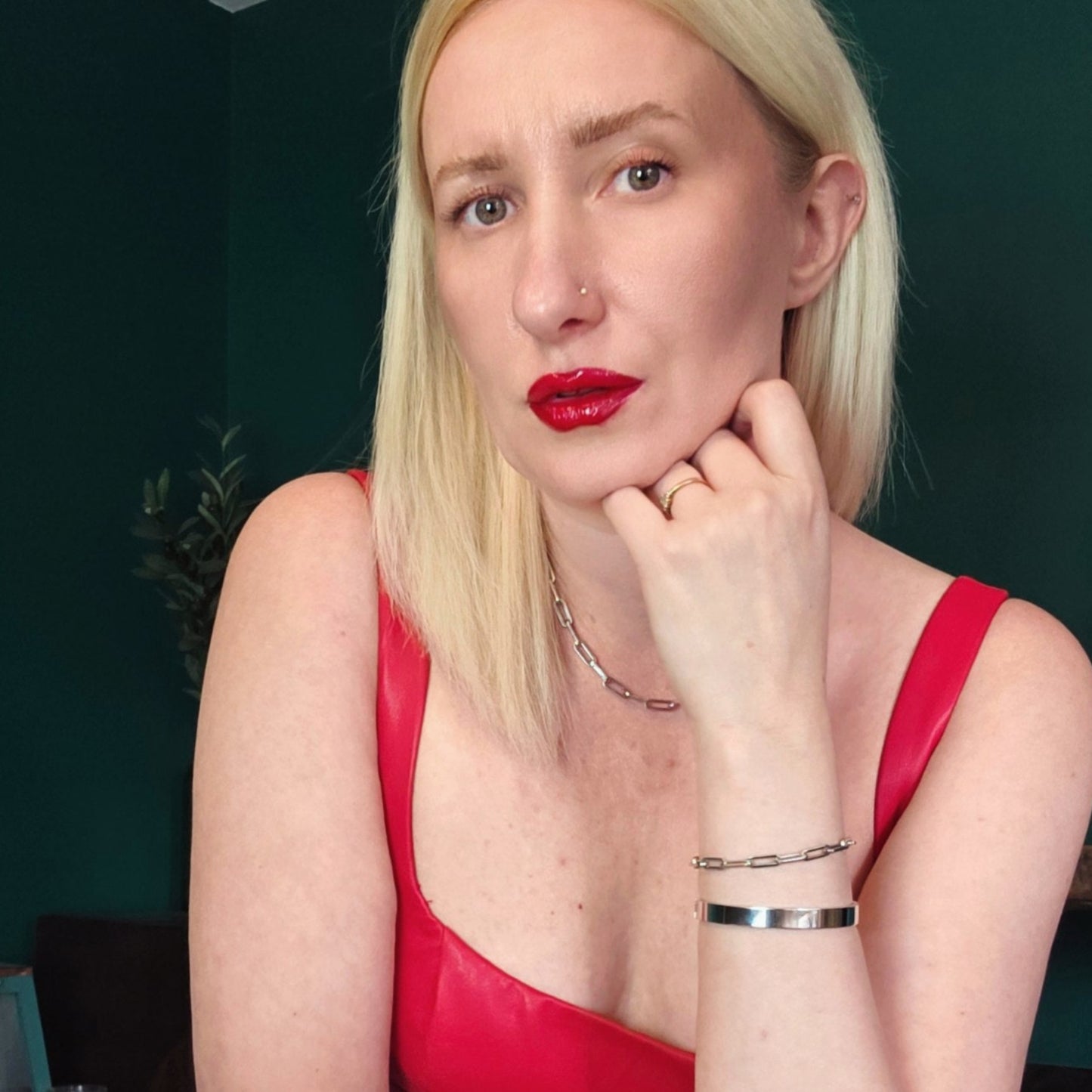 Classic Bangle in White Gold - 9mm