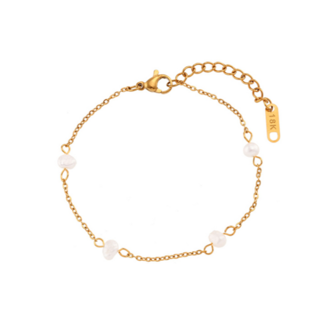 Alicia Pearl Bracelet