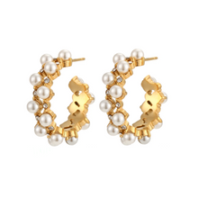 Load image into Gallery viewer, Aria Pearl Hoop Earrings