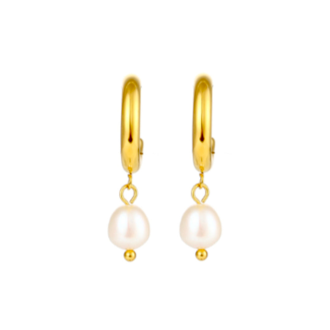 Hannah Pearl Hoop Earrings in Gold