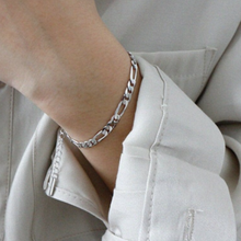 Load image into Gallery viewer, Figaro Chain Bracelet 5mm in White Gold