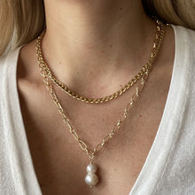 Load image into Gallery viewer, curb chain 18k gold necklace 1